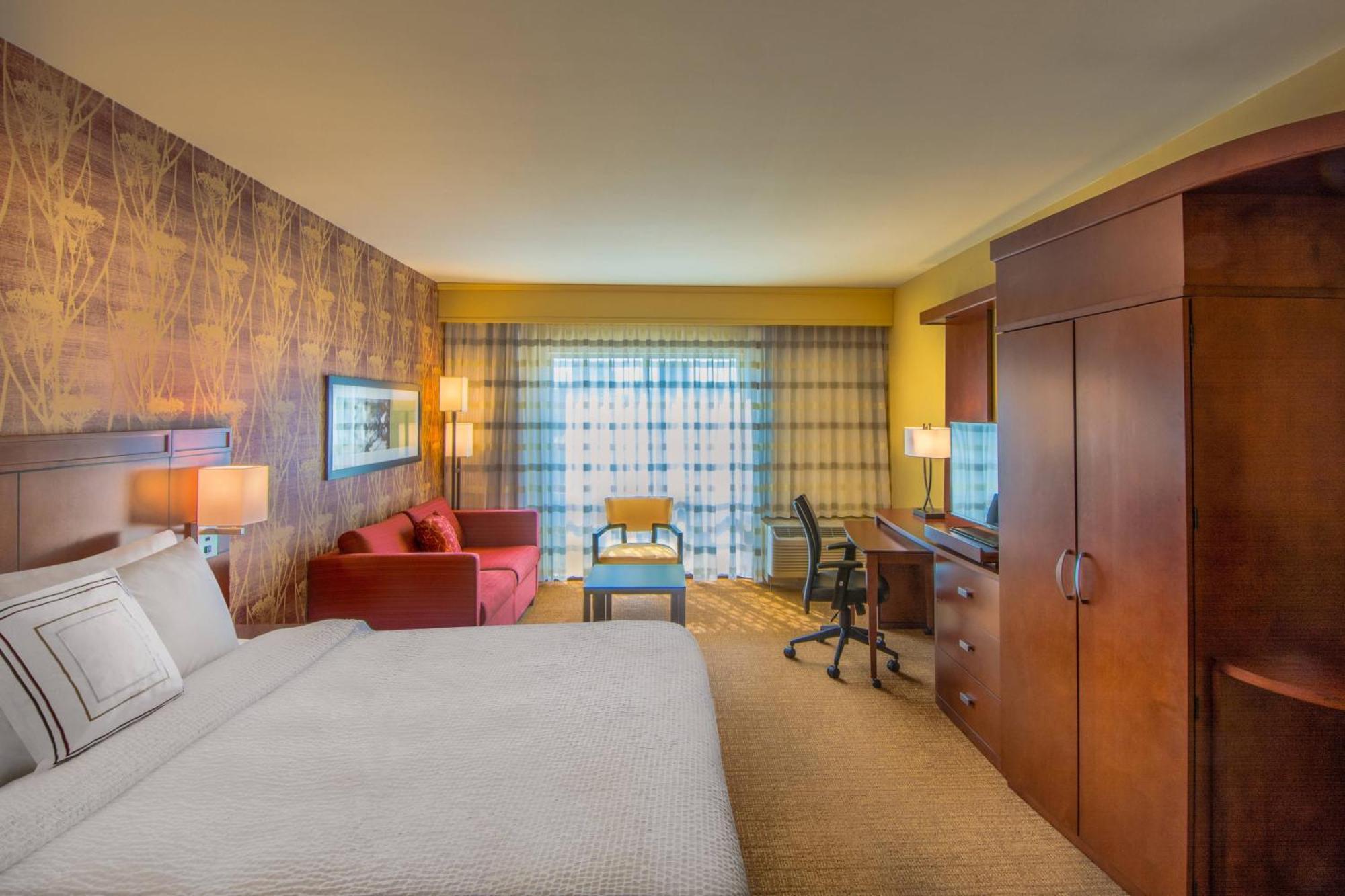 Courtyard By Marriott Charleston Downtown/Civic Center Hotel Buitenkant foto
